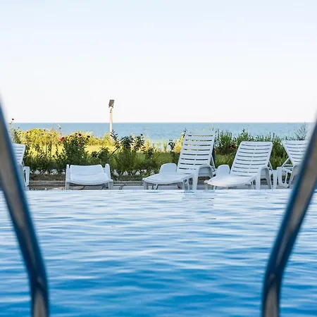 With Terrace In Byala Vista Cliffs 아파트