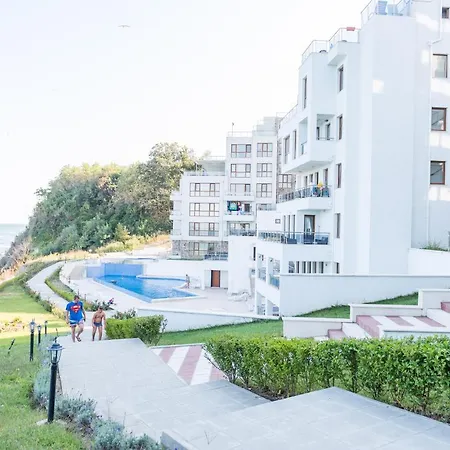 With Terrace In Byala Vista Cliffs 아파트 *